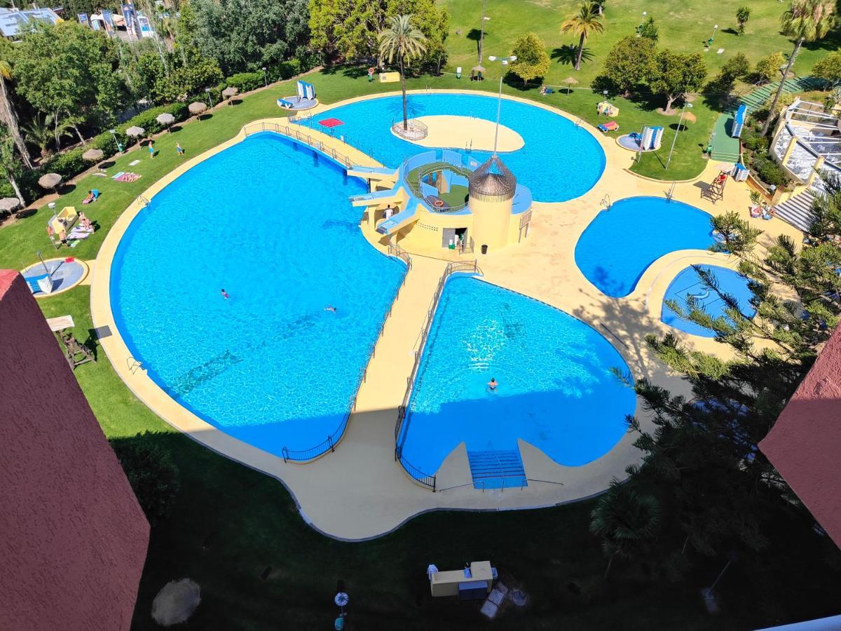 Entero, Enormes Piscinas, Terraza Y Playa Apartamento Benalmádena